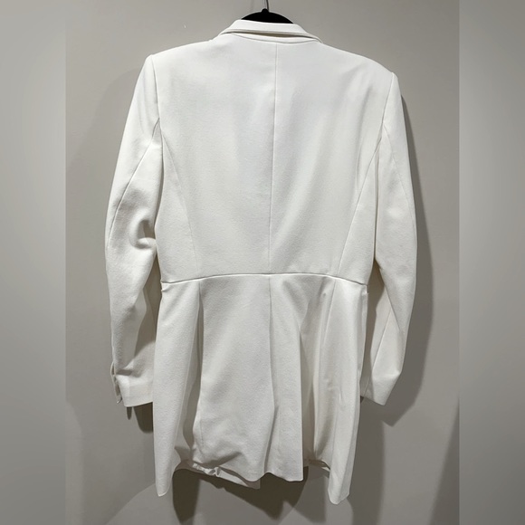 ZARA gorgeous white long blazer / Women Size Large - Picture 2 of 5